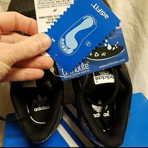 superstar metallic snake